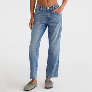 Mid-rise straight ankle jeans